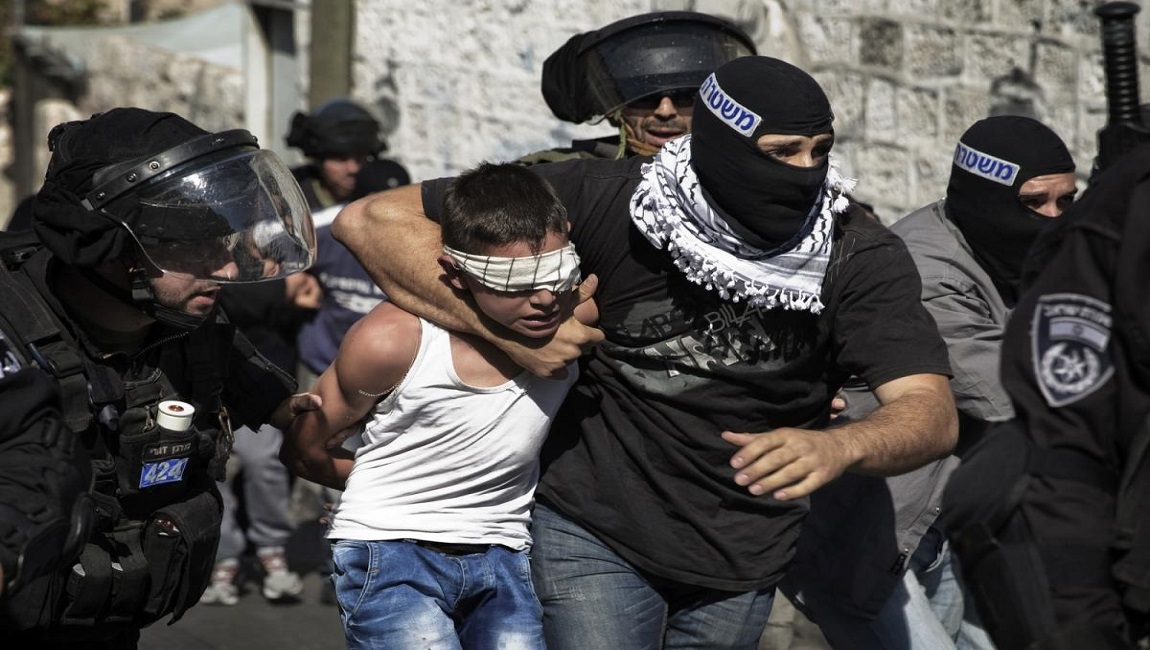 تقرير : الاحتلال ينفذ جرائم منظمة بحقّ الأطفال الأسرى في سجونه ومعسكراته